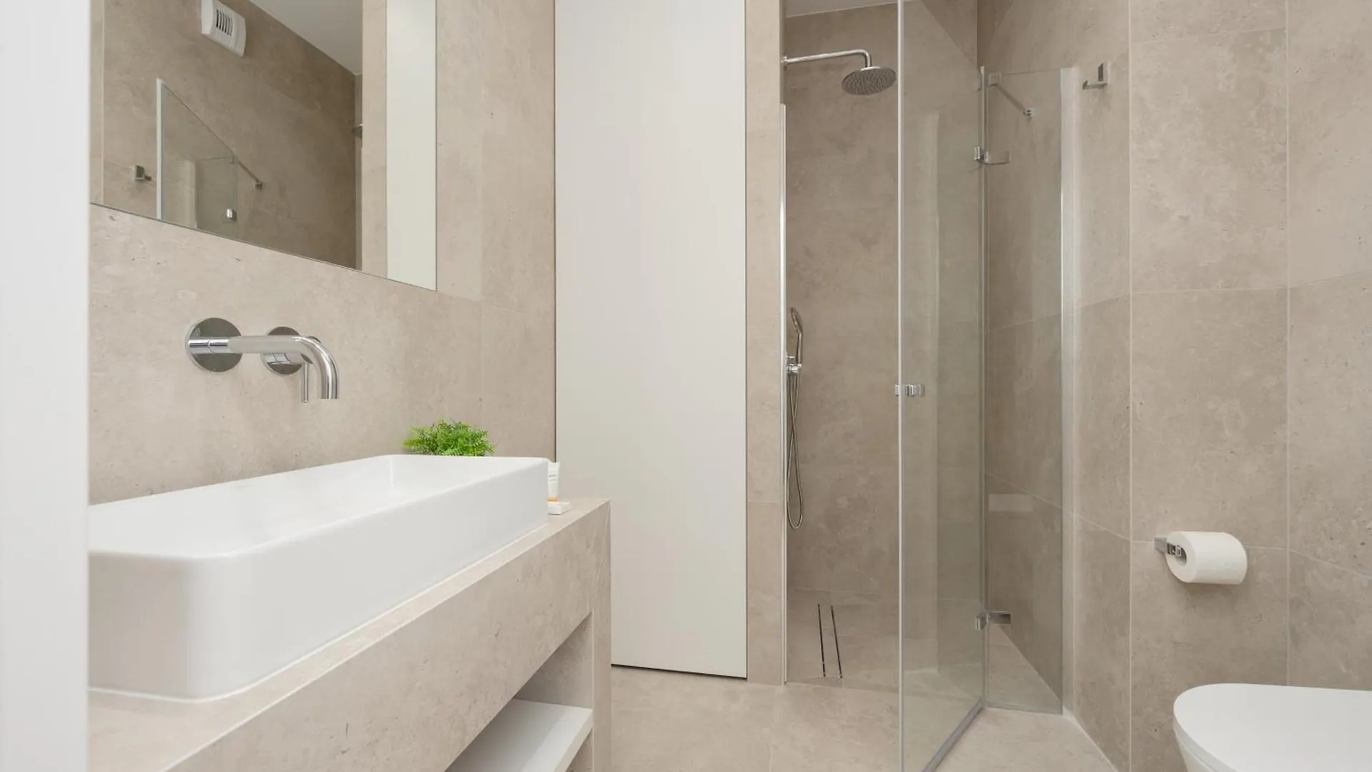 Cozy Apartments Domaniewska With Gym & Sauna In Mokotow By Noclegi Renters Warsaw 0*,  Poland