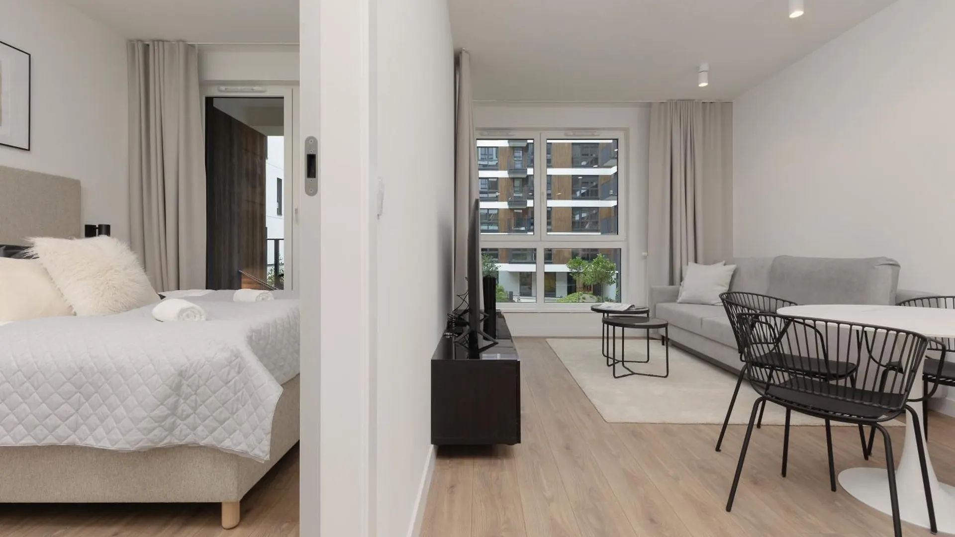 Cozy Apartments Domaniewska With Gym & Sauna In Mokotow By Noclegi Renters Warsaw