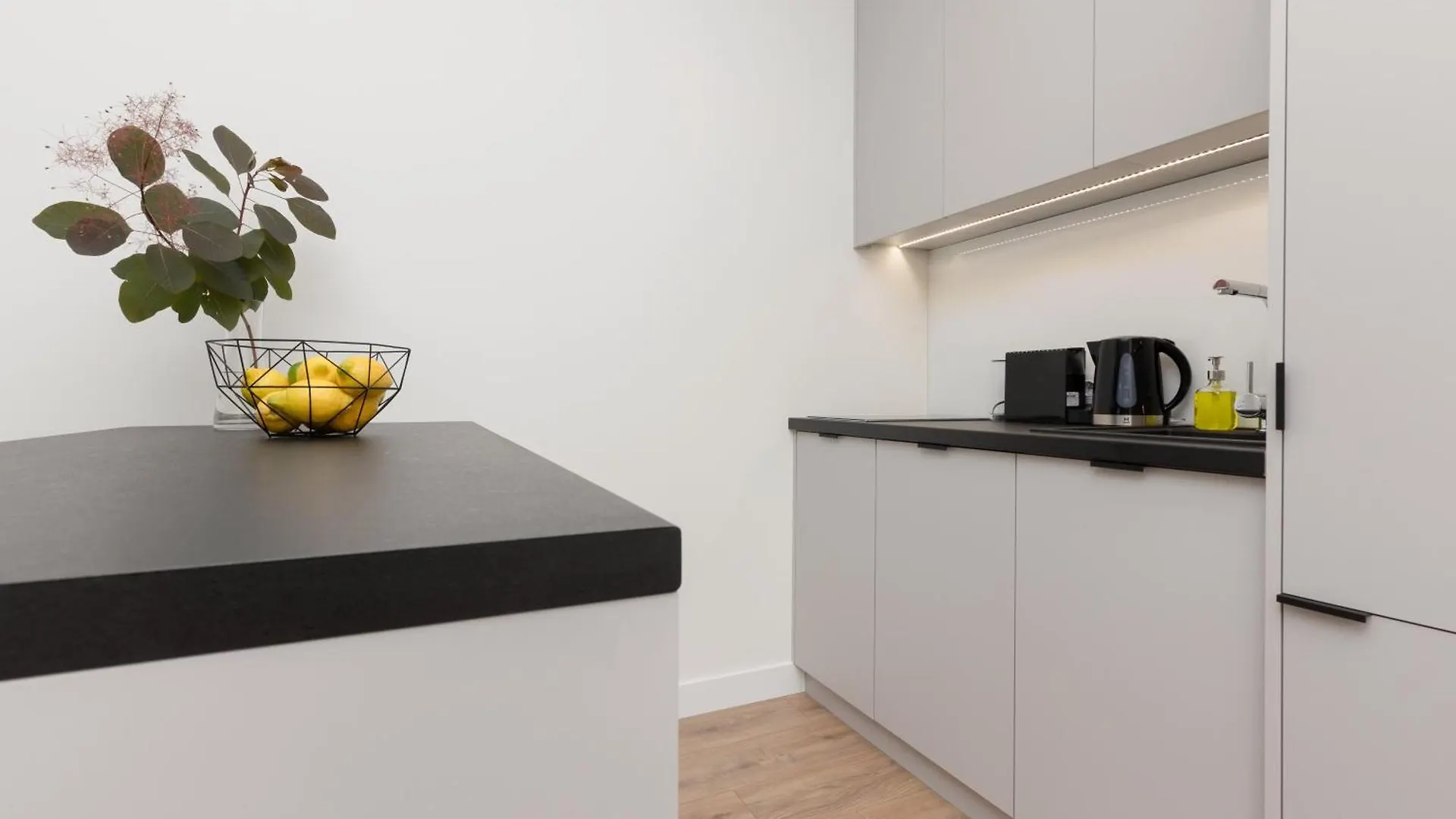 Cozy Apartments Domaniewska With Gym & Sauna In Mokotow By Noclegi Renters Warsaw